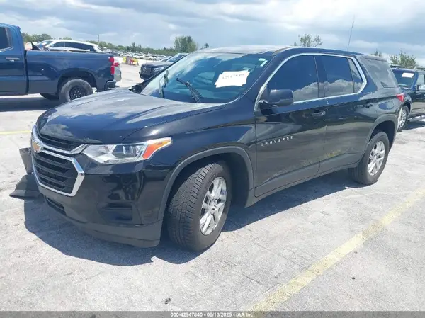 1GNERFKW7MJ201319 2021 CHEVROLET TRAVERSE - Image 2