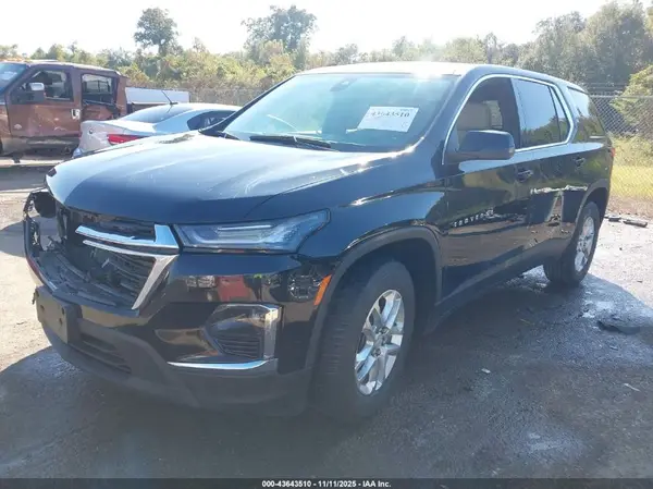 1GNERFKW7NJ106776 2022 CHEVROLET TRAVERSE - Image 2