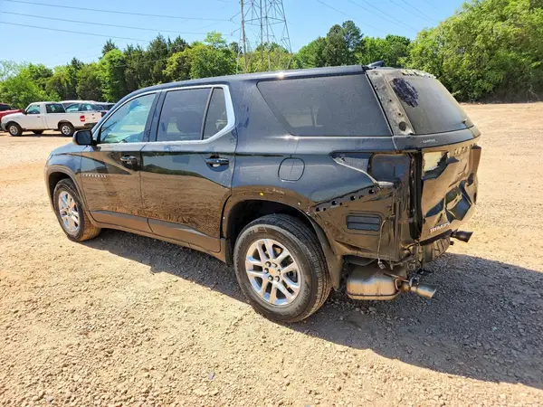 1GNERFKW7NJ108205 2022 CHEVROLET TRAVERSE - Image 2