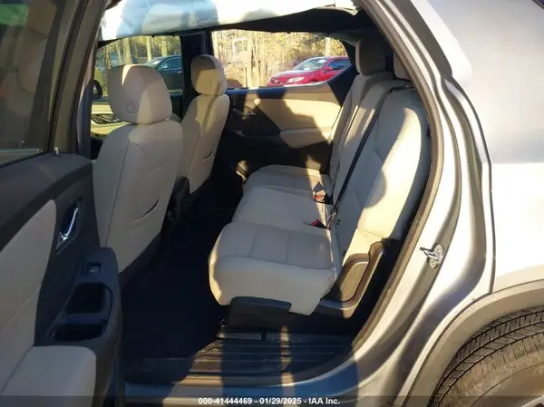 1GNERFKW7PJ135438 2023 CHEVROLET TRAVERSE - Image 8