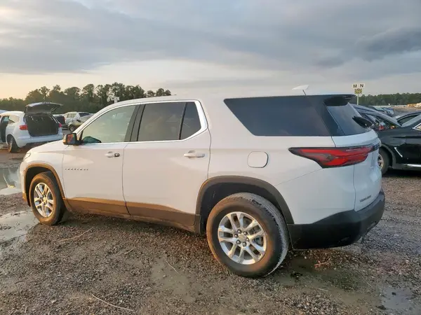 1GNERFKW7PJ330455 2023 CHEVROLET TRAVERSE - Image 2