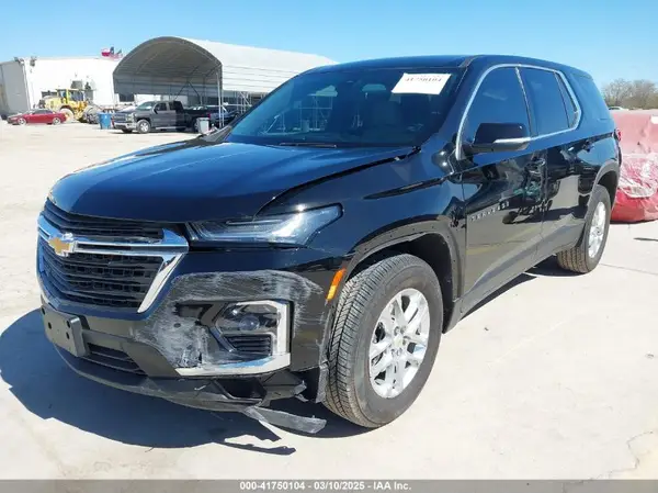 1GNERFKW7PJ337535 2023 CHEVROLET TRAVERSE - Image 2