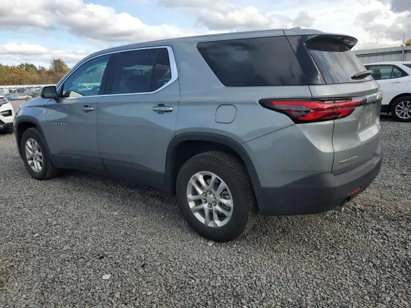 1GNERFKW7PJ338958 2023 CHEVROLET TRAVERSE - Image 2