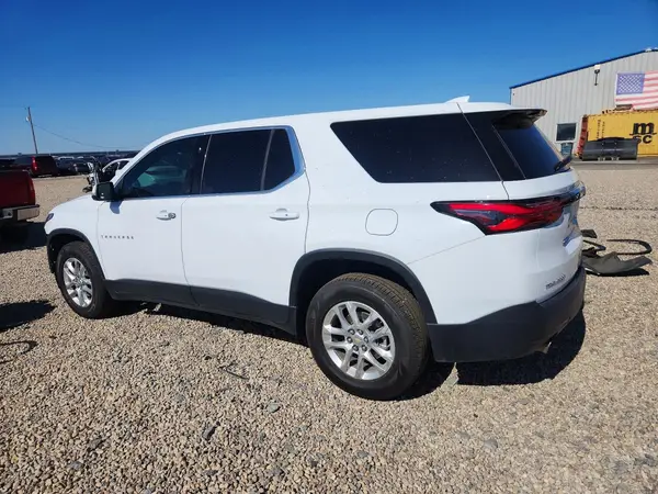 1GNERFKW7PJ339723 2023 CHEVROLET TRAVERSE - Image 2