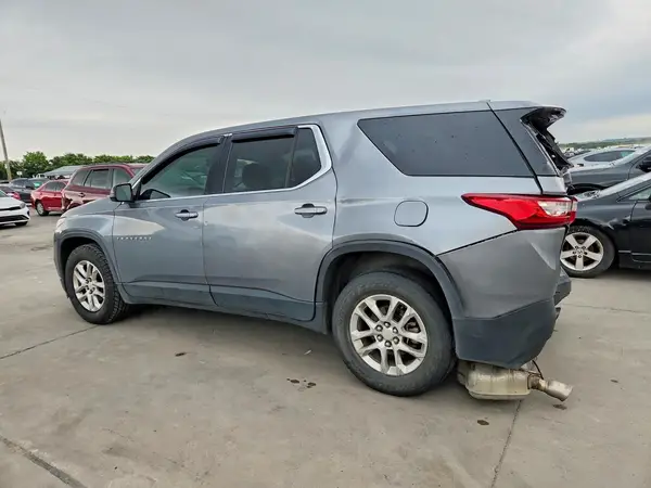 1GNERFKW8JJ133883 2018 CHEVROLET TRAVERSE - Image 2
