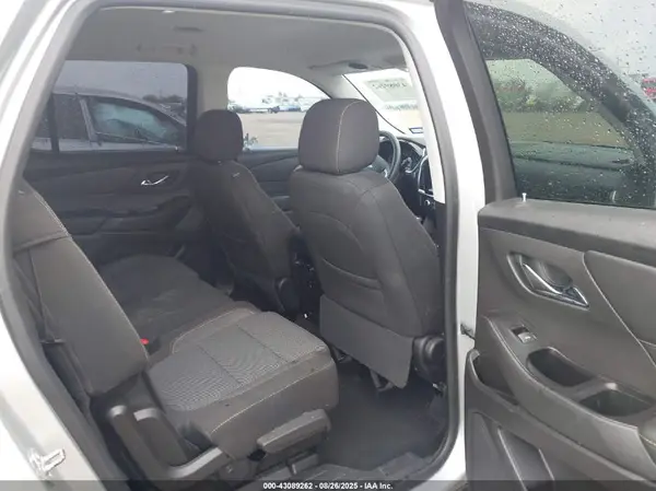 1GNERFKW8JJ137030 2018 CHEVROLET TRAVERSE - Image 8