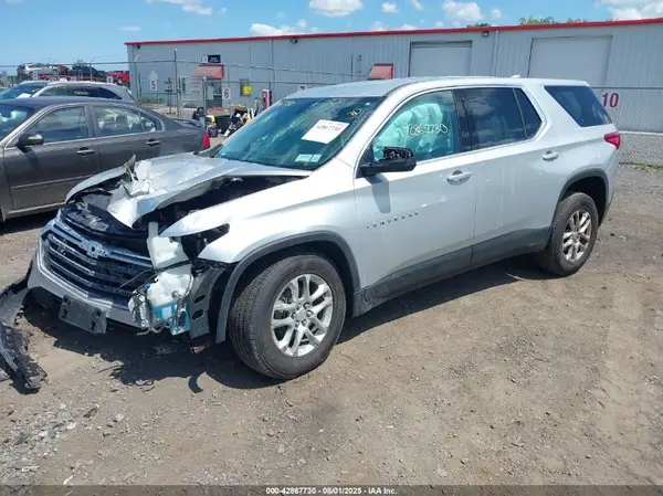 1GNERFKW8JJ157438 2018 CHEVROLET TRAVERSE - Image 2