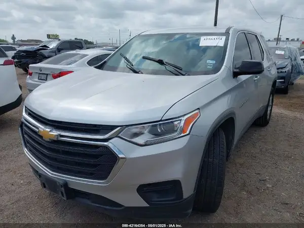 1GNERFKW8JJ172506 2018 CHEVROLET TRAVERSE - Image 2