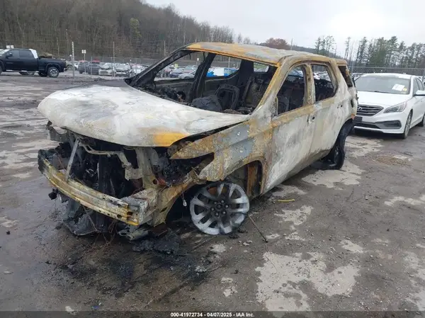 1GNERFKW8JJ194568 2018 CHEVROLET TRAVERSE - Image 2