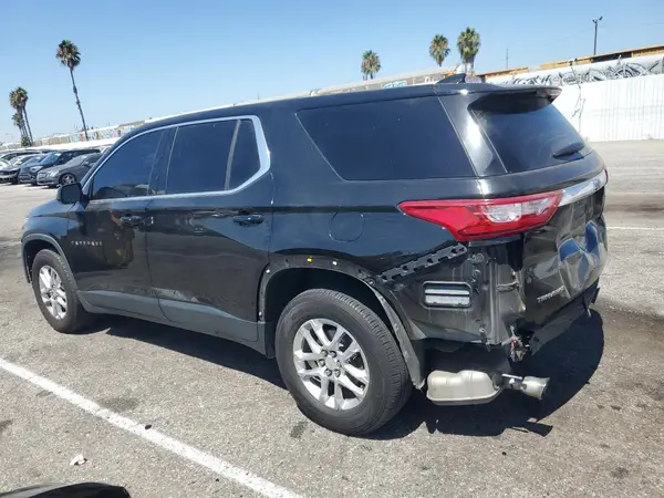 1GNERFKW8JJ219758 2018 CHEVROLET TRAVERSE - Image 2
