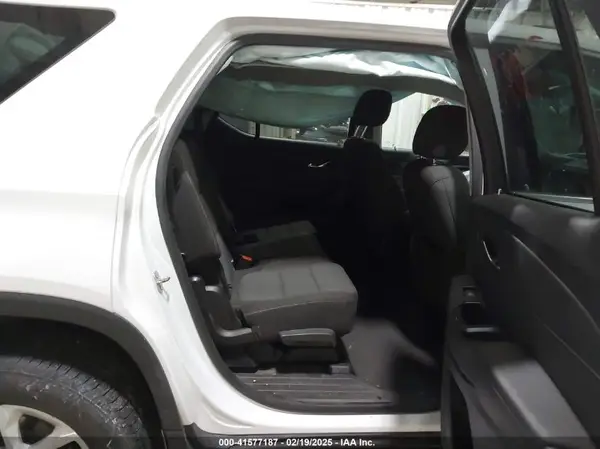 1GNERFKW8JJ268443 2018 CHEVROLET TRAVERSE - Image 8