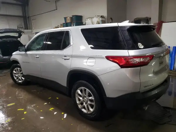1GNERFKW8JJ268474 2018 CHEVROLET TRAVERSE - Image 2