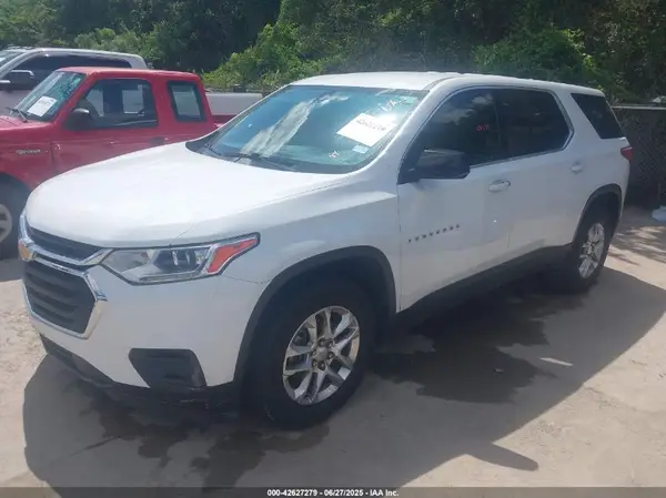 1GNERFKW8JJ276381 2018 CHEVROLET TRAVERSE - Image 2