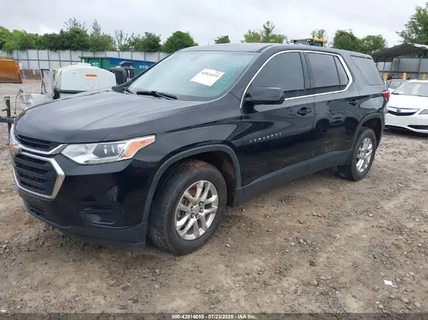 1GNERFKW8JJ283668 2018 CHEVROLET TRAVERSE - Image 2