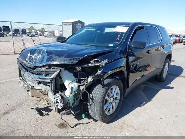 1GNERFKW8KJ121265 2019 CHEVROLET TRAVERSE - Image 2