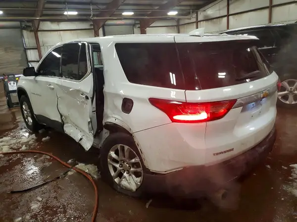 1GNERFKW8KJ160647 2019 CHEVROLET TRAVERSE - Image 2