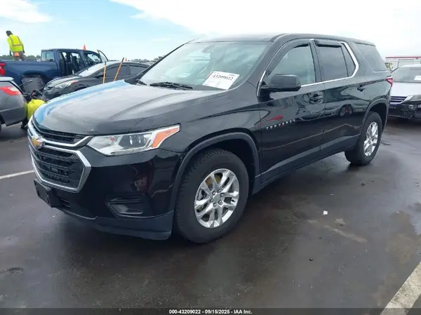 1GNERFKW8KJ161958 2019 CHEVROLET TRAVERSE - Image 2