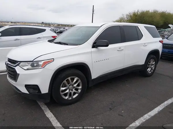 1GNERFKW8KJ174502 2019 CHEVROLET TRAVERSE - Image 2