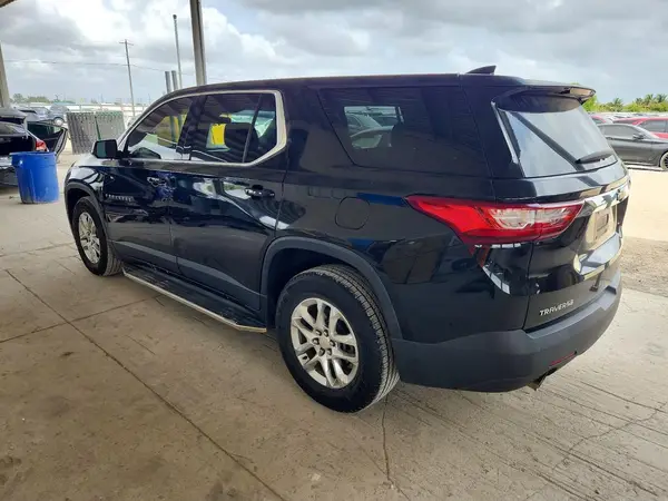 1GNERFKW8KJ234276 2019 CHEVROLET TRAVERSE - Image 2