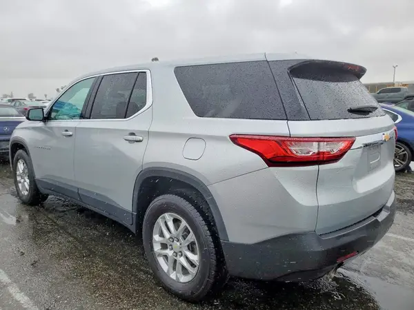 1GNERFKW8KJ290363 2019 CHEVROLET TRAVERSE - Image 2