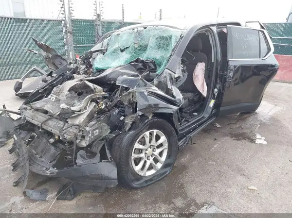 1GNERFKW8LJ171200 2020 CHEVROLET TRAVERSE - Image 2