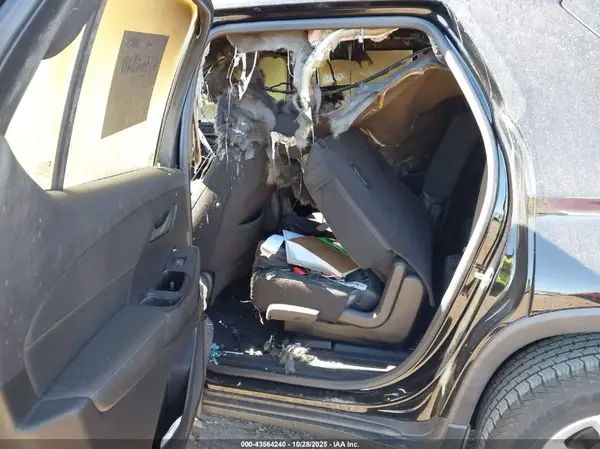1GNERFKW8LJ293524 2020 CHEVROLET TRAVERSE - Image 8