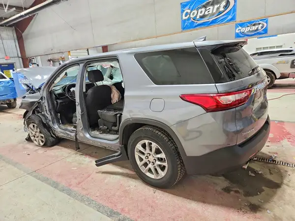 1GNERFKW8LJ304053 2020 CHEVROLET TRAVERSE - Image 2