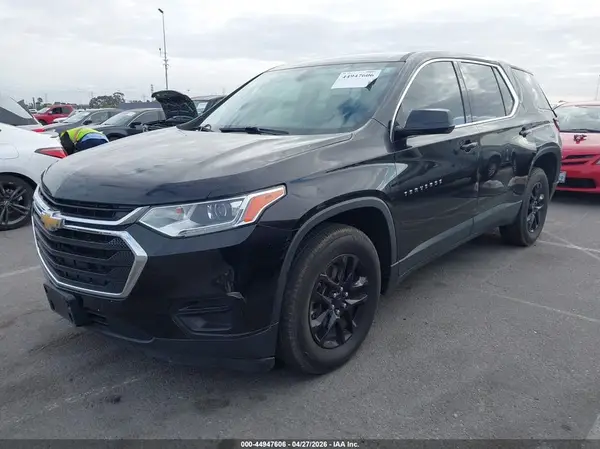 1GNERFKW8LJ310936 2020 CHEVROLET TRAVERSE - Image 2