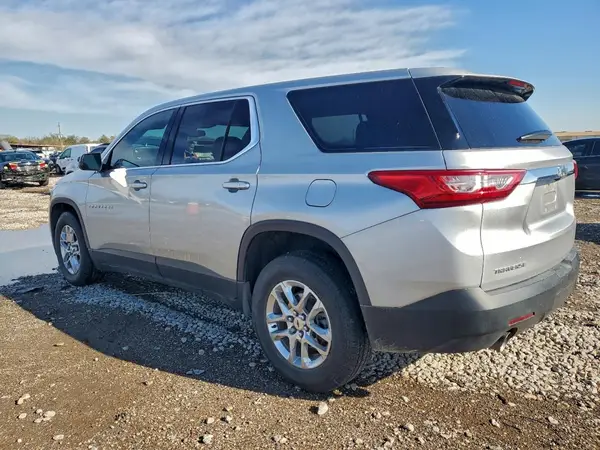 1GNERFKW8MJ146735 2021 CHEVROLET TRAVERSE - Image 2