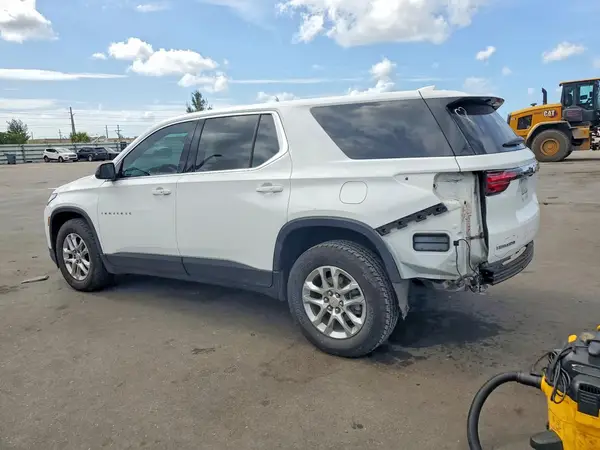 1GNERFKW8PJ213614 2023 CHEVROLET TRAVERSE - Image 2