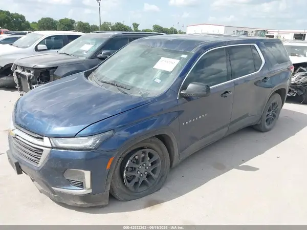 1GNERFKW8PJ226038 2023 CHEVROLET TRAVERSE - Image 2