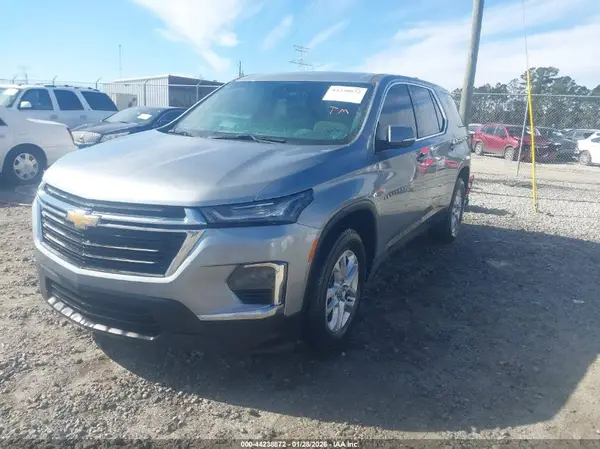 1GNERFKW8PJ306746 2023 CHEVROLET TRAVERSE - Image 2