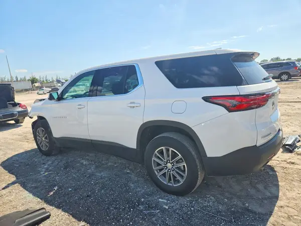 1GNERFKW8PJ314250 2023 CHEVROLET TRAVERSE - Image 2