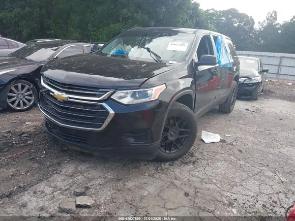 1GNERFKW9JJ227416 2018 CHEVROLET TRAVERSE - Image 2