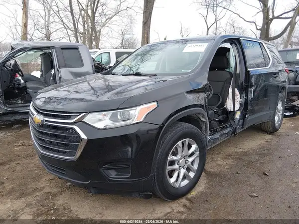 1GNERFKW9JJ231739 2018 CHEVROLET TRAVERSE - Image 2