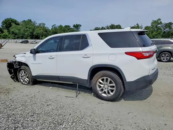 1GNERFKW9JJ232910 2018 CHEVROLET TRAVERSE - Image 2