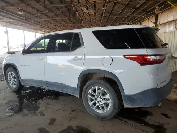 1GNERFKW9JJ240523 2018 CHEVROLET TRAVERSE - Image 2