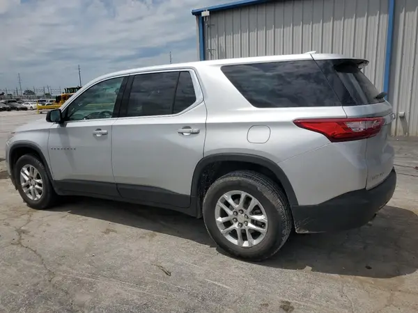 1GNERFKW9JJ250873 2018 CHEVROLET TRAVERSE - Image 2