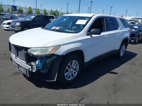 1GNERFKW9JJ256740 2018 CHEVROLET TRAVERSE - Image 2