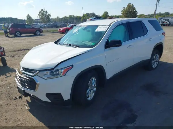 1GNERFKW9JJ276955 2018 CHEVROLET TRAVERSE - Image 2