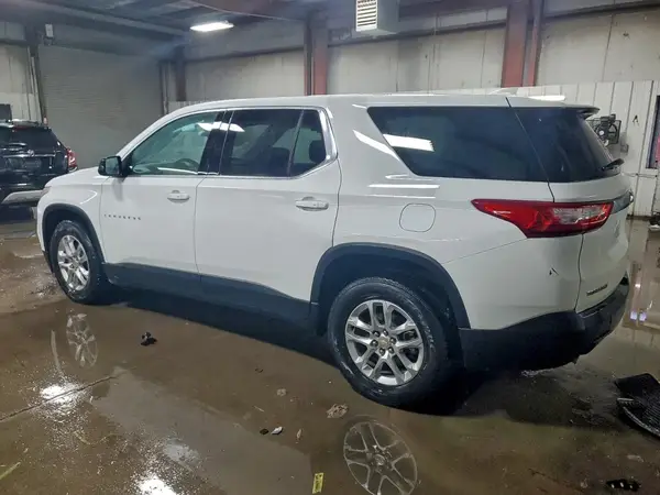 1GNERFKW9KJ237364 2019 CHEVROLET TRAVERSE - Image 2