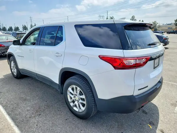 1GNERFKW9KJ290257 2019 CHEVROLET TRAVERSE - Image 2