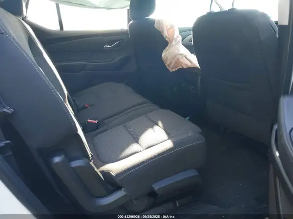 1GNERFKW9MJ137770 2021 CHEVROLET TRAVERSE - Image 8