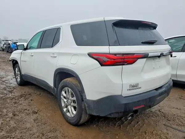 1GNERFKW9NJ127497 2022 CHEVROLET TRAVERSE - Image 2