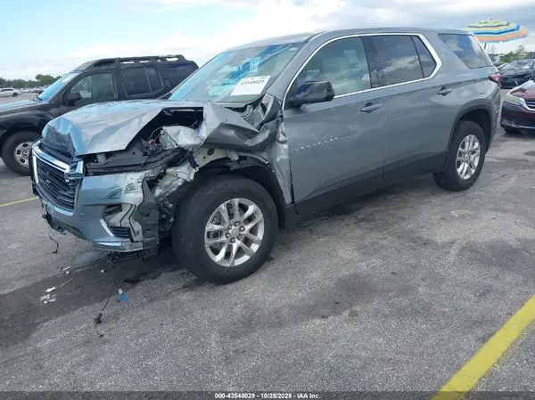1GNERFKW9PJ103686 2023 CHEVROLET TRAVERSE - Image 2