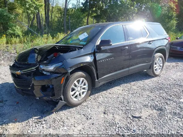 1GNERFKW9PJ207255 2023 CHEVROLET TRAVERSE - Image 2