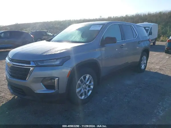 1GNERFKW9PJ230373 2023 CHEVROLET TRAVERSE - Image 2