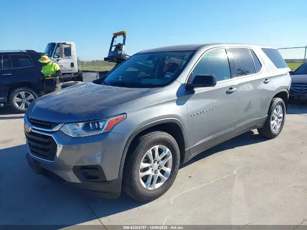 1GNERFKWXJJ157683 2018 CHEVROLET TRAVERSE - Image 2