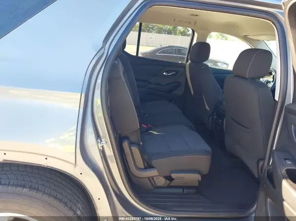 1GNERFKWXJJ157683 2018 CHEVROLET TRAVERSE - Image 8