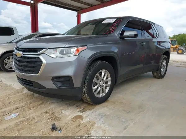 1GNERFKWXJJ170157 2018 CHEVROLET TRAVERSE - Image 2